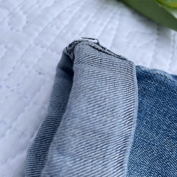 Super Cute Jean Shorts That Go With Every Outfit!! - Picture 4 of 5